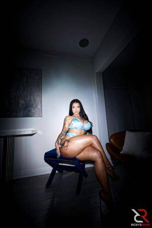 Original 2000 px/ 3000 px