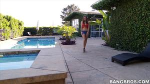 Original 2000 px/ 1125 px