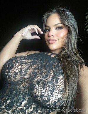 Original 793 px/ 1023 px