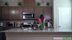 Original 1024 px/ 576 px