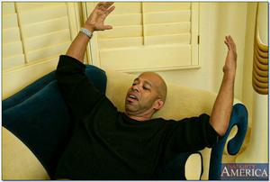 Original 850 px/ 571 px