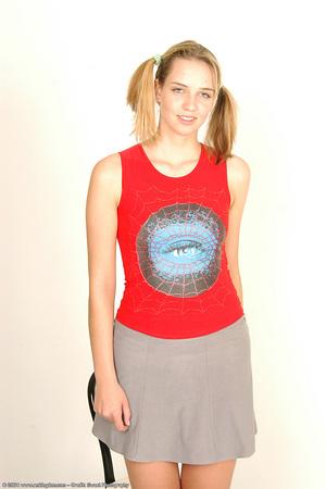 Original 682 px/ 1024 px