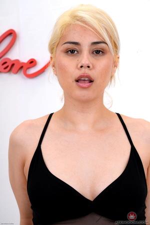 Original 2001 px/ 3000 px