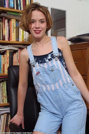 Original 683 px/ 1024 px