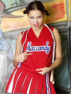 Original 768 px/ 1024 px