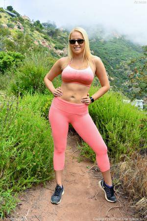 Original 1064 px/ 1600 px