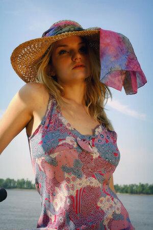 Original 1021 px/ 1536 px