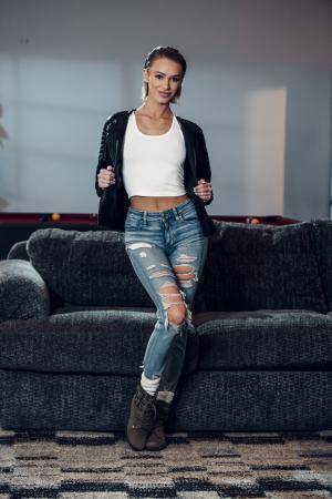 Original 3840 px/ 5760 px