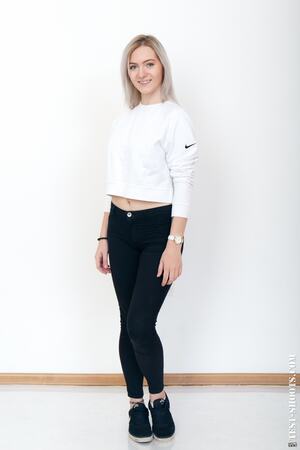 Original 3197 px/ 4796 px