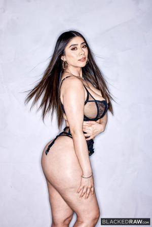 Original 2000 px/ 2999 px