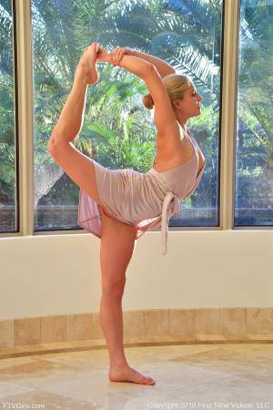 Original 852 px/ 1280 px