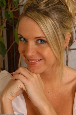 Original 680 px/ 1024 px