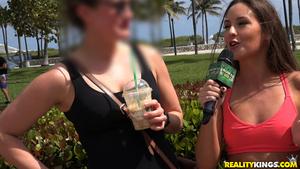 Original 1800 px/ 1013 px