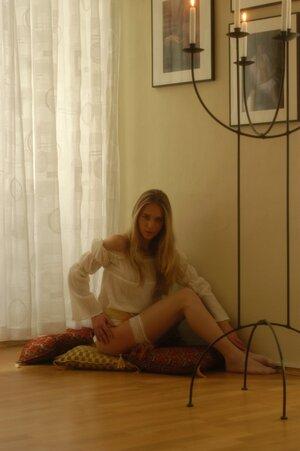 Original 997 px/ 1500 px