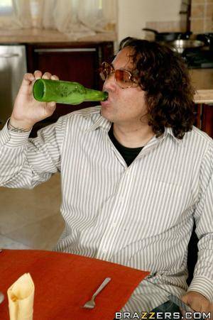 Original 600 px/ 902 px