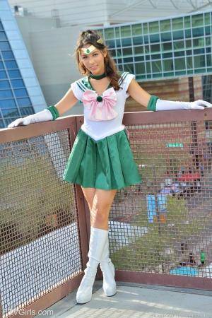 Original 852 px/ 1280 px