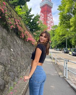 Original 1440 px/ 1800 px