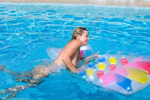 Original 1442 px/ 961 px