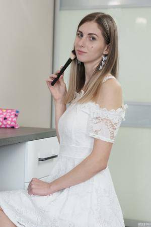 Original 533 px/ 800 px