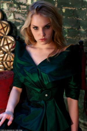 Original 1021 px/ 1536 px