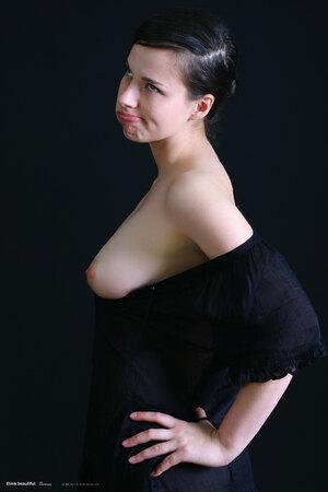 Original 2048 px/ 3072 px