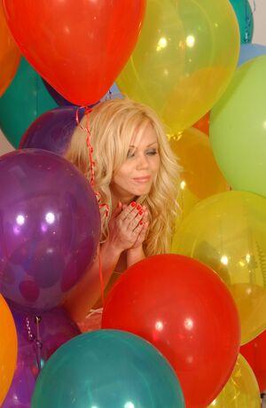 Original 1043 px/ 1600 px