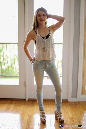 Fan - Alice March - Blind Date - 292x1500 - 4-12-2015_8168316