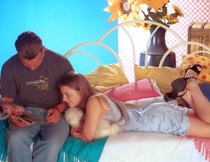 Original 1067 px/ 826 px