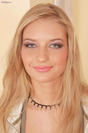 #Twistys Andrea - Ups & Downs With Andrea