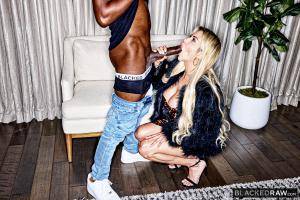 Original 2999 px/ 2000 px