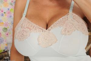 Original 2400 px/ 1594 px