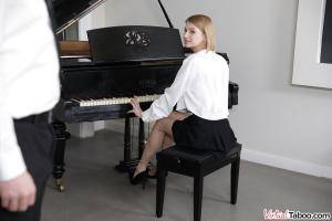 Original 3000 px/ 2000 px