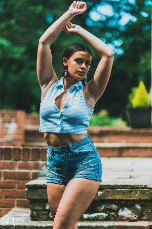 Original 3000 px/ 4500 px