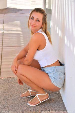 Original 852 px/ 1280 px