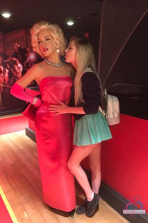 Original 2000 px/ 3000 px