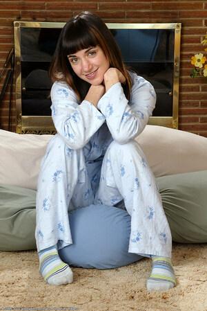 Original 684 px/ 1024 px