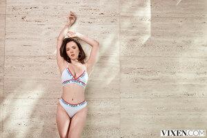 Original 2999 px/ 2000 px