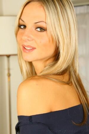 Original 1365 px/ 2048 px