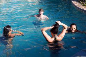 Original 2495 px/ 1663 px