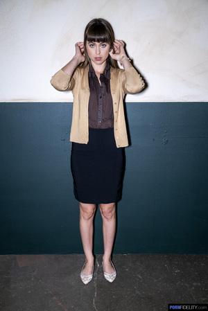 #PornFidelity Riley Reid - Saved By a Silver Dollar