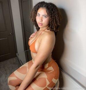 Original 3023 px/ 3176 px