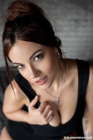 Original 1281 px/ 1920 px