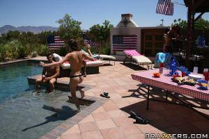 Original 900 px/ 600 px