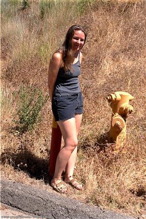 Original 682 px/ 1024 px