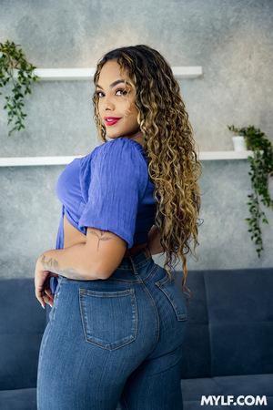 #MYLF - Carla Morelli - Dont Take Pictures Of Your Stepmom Unless Youre Ready to Fuck Her