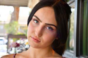 Original 1280 px/ 852 px