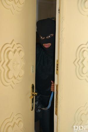 Original 2670 px/ 4000 px