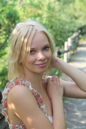 Original 1365 px/ 2048 px