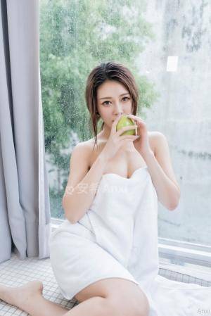 Original 1046 px/ 1566 px