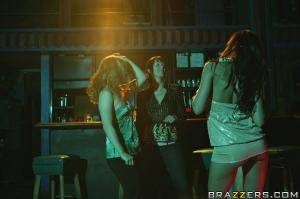 Original 900 px/ 599 px